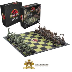 NN2421 Jurassic Park Chess Set